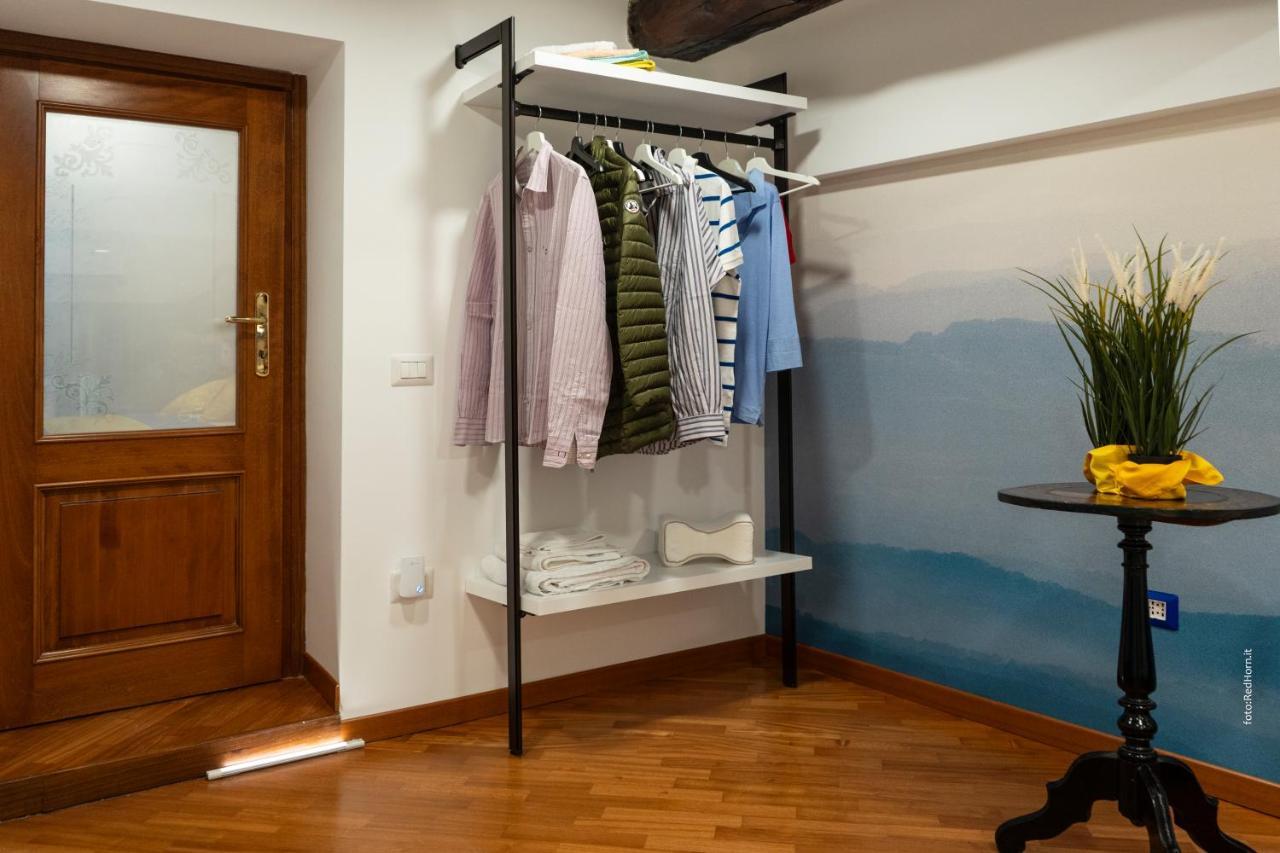 Two Rooms Chiaia 37 Napoli Exterior foto